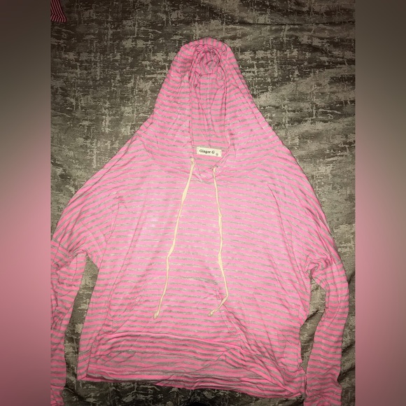 9 Hooded long sleeve shirt bundle - Picture 3 of 10